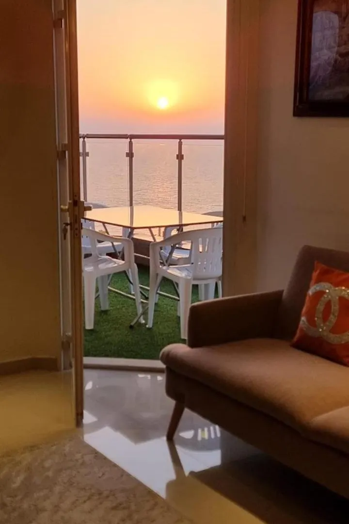 شقة مطلة على البحر والفورمولا ببرج المسارات Jeddah 0*,
